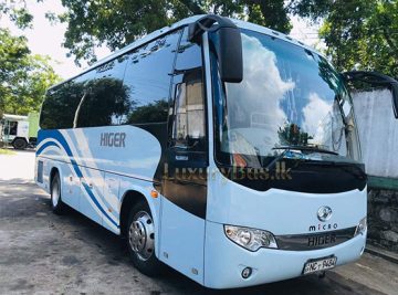 35-Seater-Luxury-Bus-in-Sri-Lanka